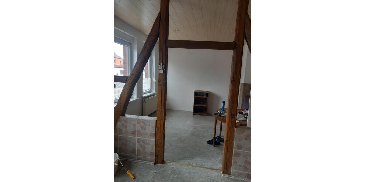 Etagenwohnung Lügde - 5 Zimmer, 130 m&sup2;, 850&euro; | Angebot:26254886