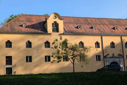 Wohnung Regensburg Prüfening - 3 Zimmer, 133 m&sup2;, 1.350&euro; | Angebot:27285623