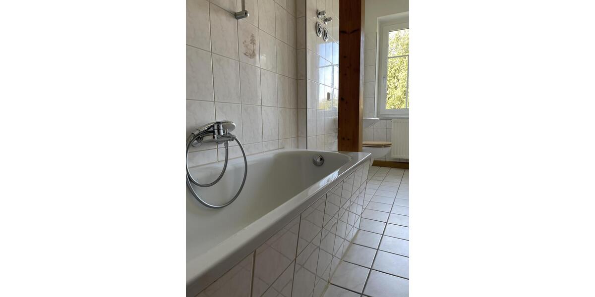 Dachgeschoßwohnung Chemnitz Altendorf - 2 Zimmer, 56 m&sup2;, 348&euro; | Angebot:26439619