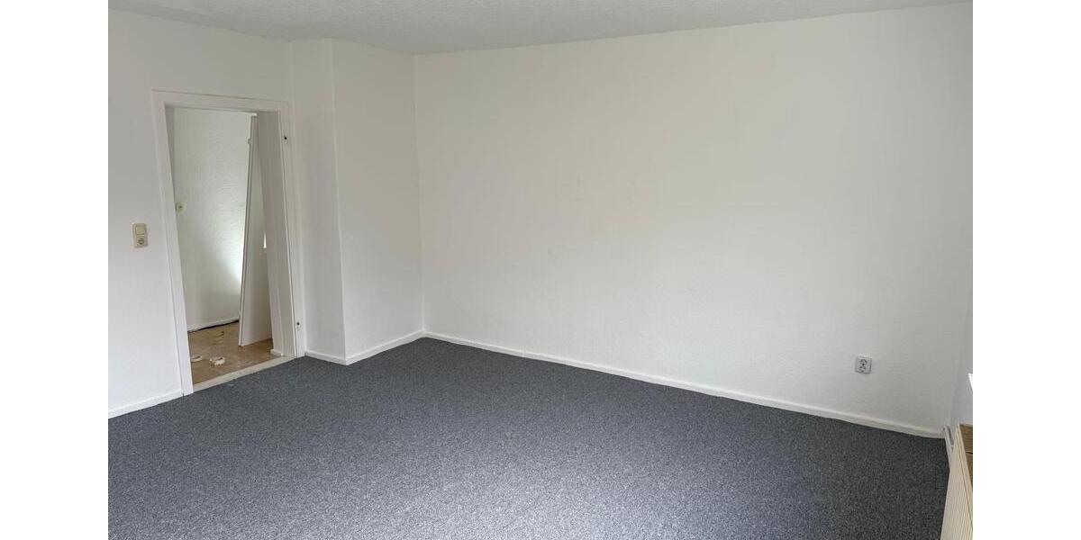 Etagenwohnung Plattenburg - 3 Zimmer, 70 m&sup2;, 610&euro; | Angebot:24353956