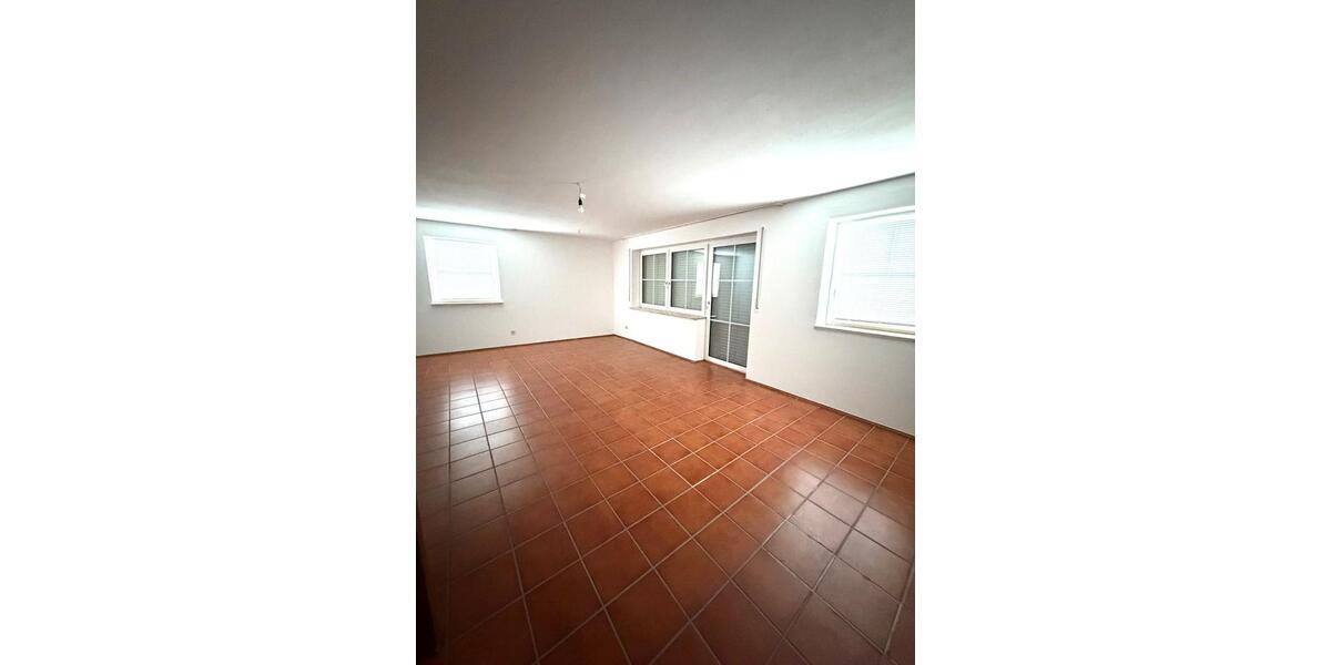 Etagenwohnung Dachau - 2 Zimmer, 70 m&sup2;, 1.150&euro; | Angebot:25098653