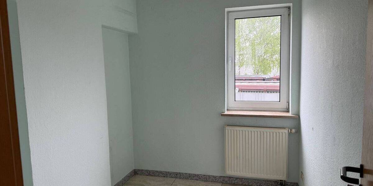 Gewerbeobjekt Limburg - 4 Zimmer, 120 m&sup2;, 850&euro; | Angebot:25815292