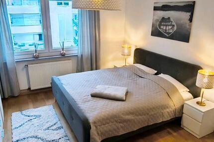 Wohnen auf Zeit Düsseldorf Düsseltal - 3 Zimmer, 70 m&sup2;, 1.990&euro; | Angebot:23904911