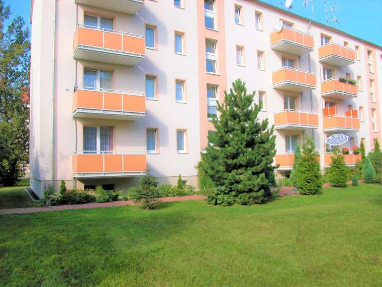 Etagenwohnung Braunsbedra Schortau - 2 Zimmer, 50 m&sup2;, 301&euro; | Angebot:26972368