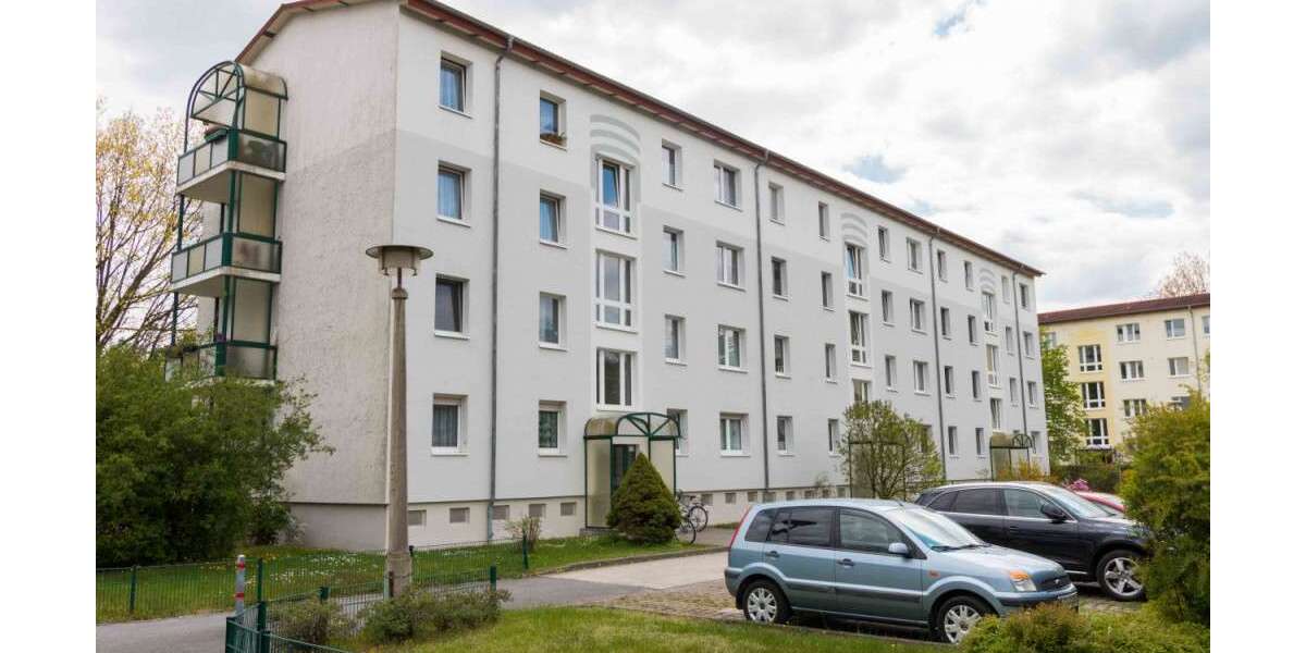 Etagenwohnung Hoyerswerda Neustadt - 2 Zimmer, 62 m&sup2;, 405&euro; | Angebot:26984420