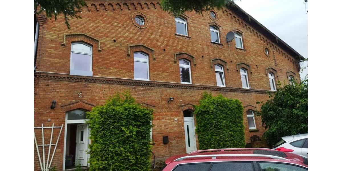 Etagenwohnung Lalendorf - 3.5 Zimmer, 42 m&sup2;, 250&euro; | Angebot:26215549