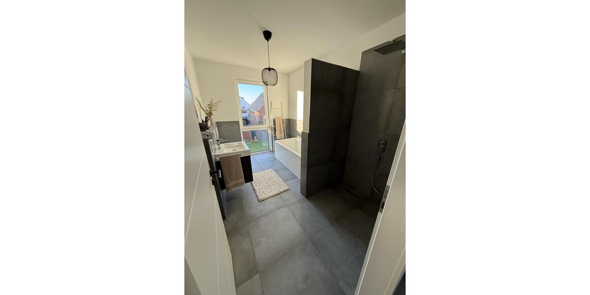 Erstbezug Nur noch 4 Mittel-Reihenhäuser frei, Mieten oder Kauf, KFW 40 QNG 2 MM mietfrei 4 zimmer