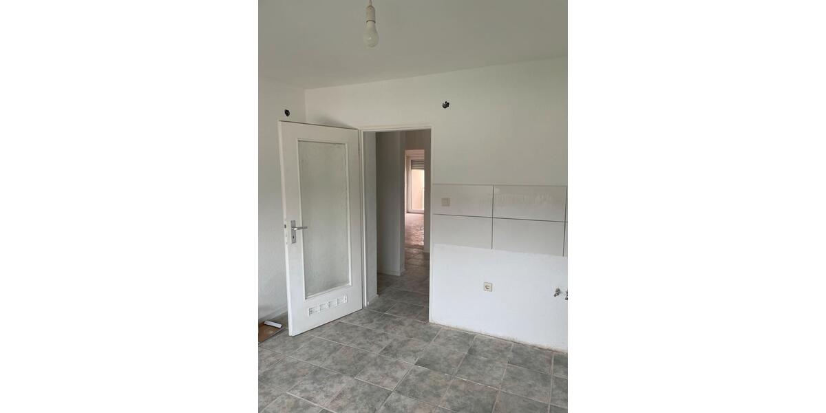 Etagenwohnung Ludwigshafen am Rhein - 2 Zimmer, 45 m&sup2;, 750&euro; | Angebot:26428969