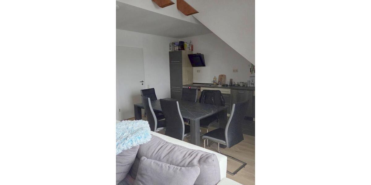 Dachgeschoßwohnung Fritzlar - 4 Zimmer, 105 m&sup2;, 800&euro; | Angebot:26144923