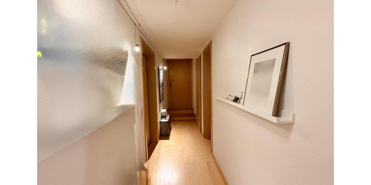 Etagenwohnung Staufen im Breisgau - 4 Zimmer, 121 m&sup2;, 1.600&euro; | Angebot:25907956