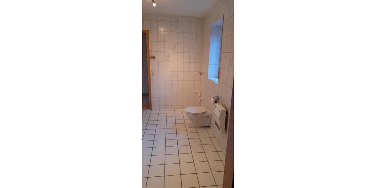 Erdgeschoßwohnung Niederstetten - 1 Zimmer, 43 m&sup2;, 300&euro; | Angebot:25498344