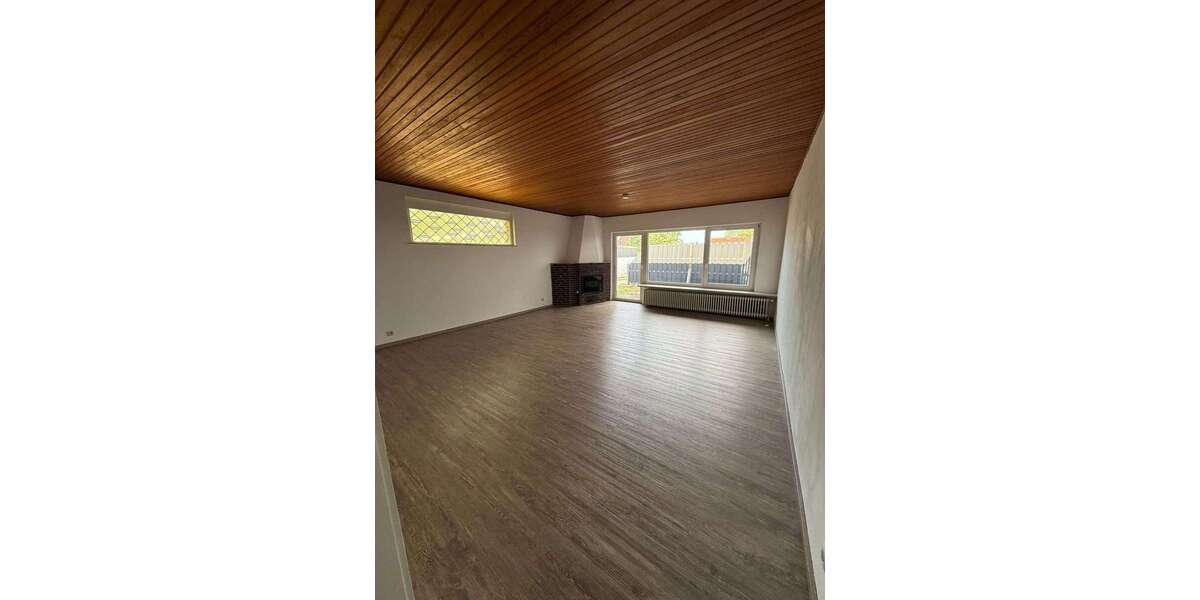 Etagenwohnung Leiferde - 3 Zimmer, 103 m&sup2;, 700&euro; | Angebot:26944803