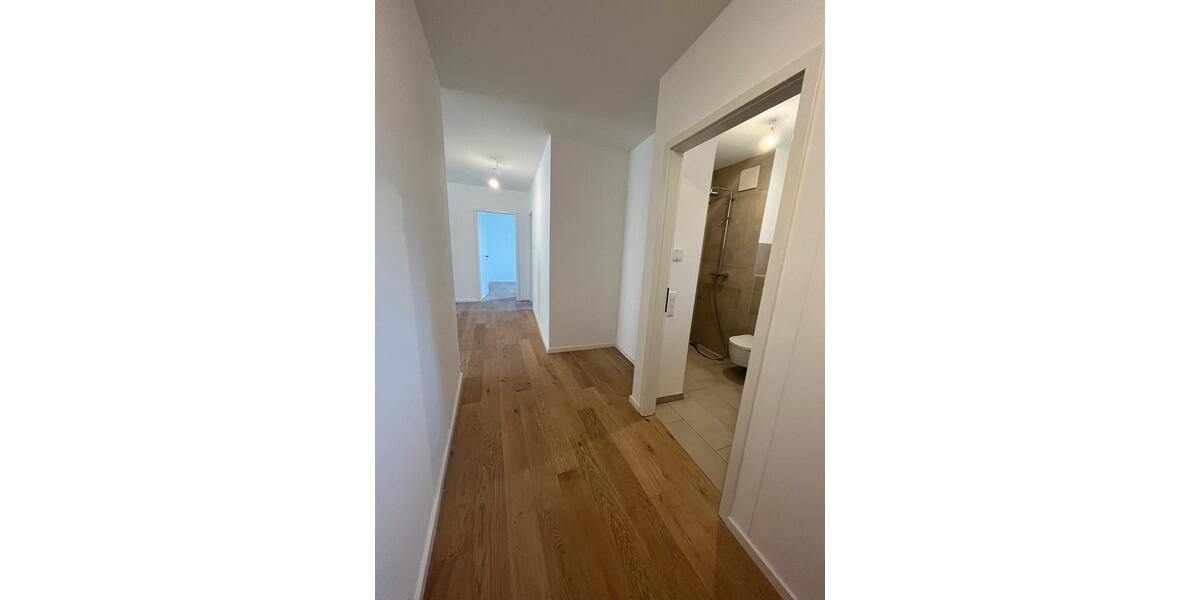 Erdgeschoßwohnung Ludwigsburg Pflugfelden - 4 Zimmer, 105 m&sup2;, 2.050&euro; | Angebot:25043275