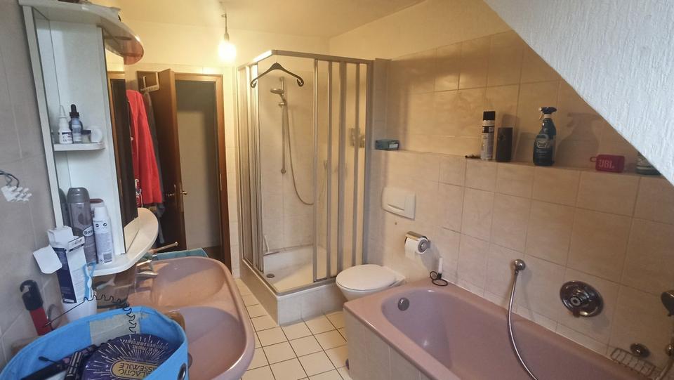 Etagenwohnung Düsseldorf Stadtbezirk 8 - 3 Zimmer, 98 m&sup2;, 1.150&euro; | Angebot:24886218