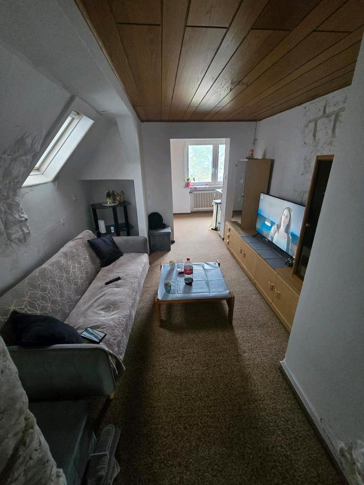 Dachgeschoss Wohnung zu vermieten