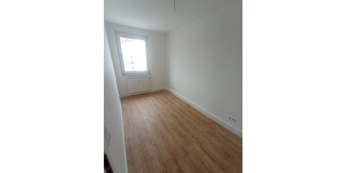 Etagenwohnung Bitterfeld-Wolfen Wolfen - 3 Zimmer, 60 m&sup2;, 460&euro; | Angebot:25107597