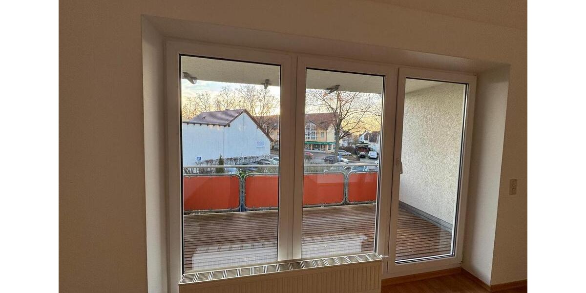 Etagenwohnung Schönefeld - 3 Zimmer, 84 m&sup2;, 1.087&euro; | Angebot:24827634