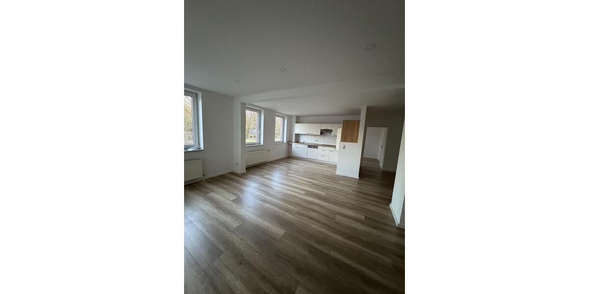 Etagenwohnung Bergen - 4 Zimmer, 123 m&sup2;, 860&euro; | Angebot:25281162