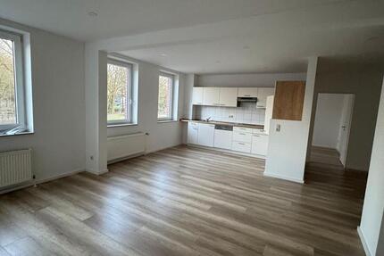 Wohnung Bergen - 4 Zimmer, 123 m&sup2;, 860&euro; | Angebot:25281162