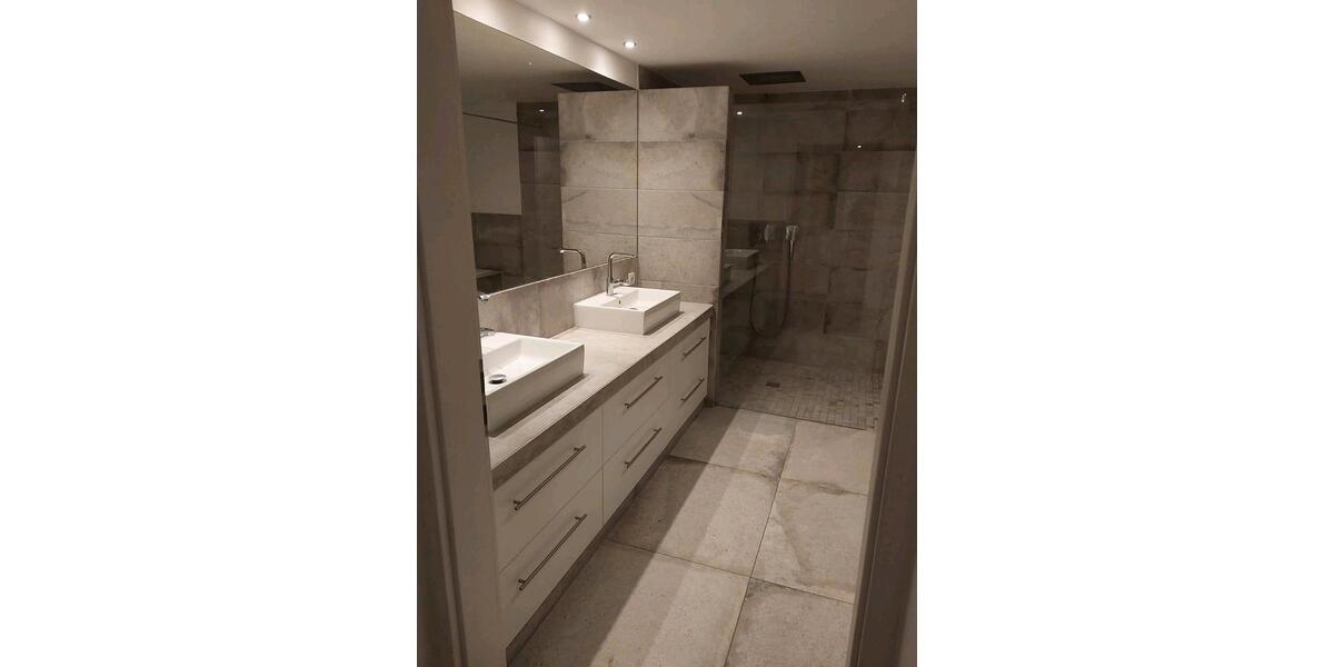 Einfamilienhaus Üttfeld - 7 Zimmer, 140 m&sup2;, 1.050&euro; | Angebot:24735854