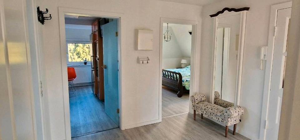 Dachgeschoßwohnung Bremerhaven Lehe - 3 Zimmer, 64 m&sup2;, 800&euro; | Angebot:25933046