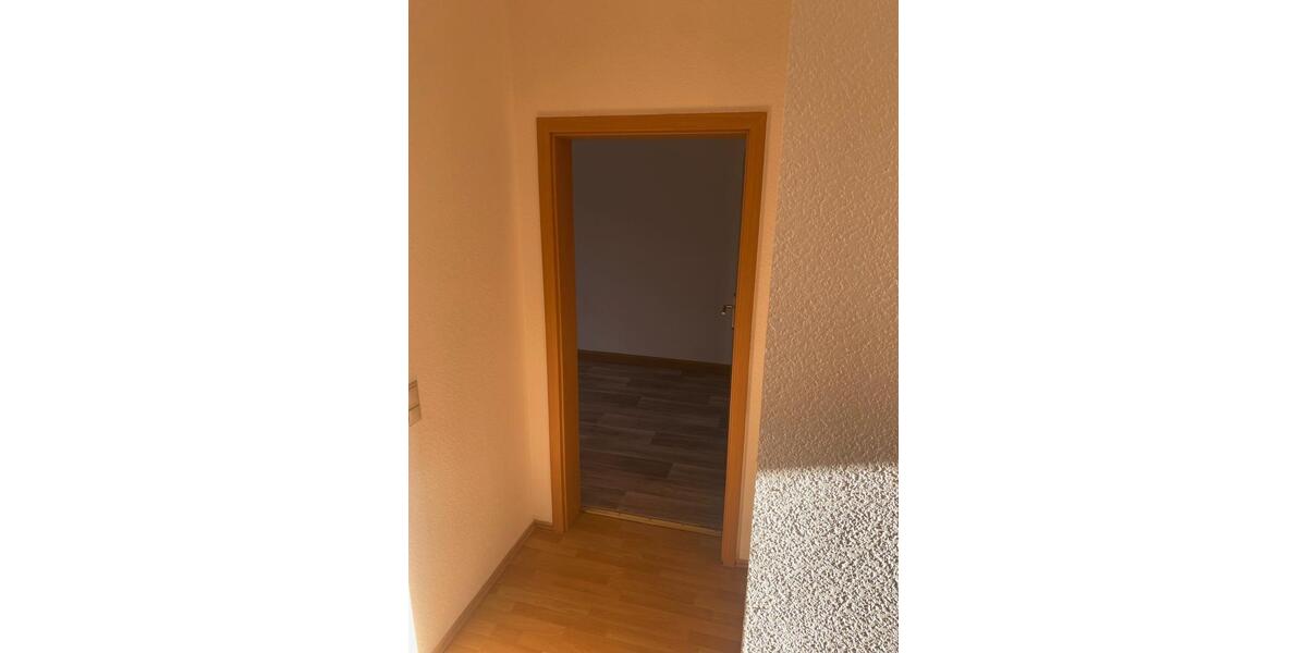 Etagenwohnung Staßfurt - 4 Zimmer, 103 m&sup2;, 500&euro; | Angebot:26633185