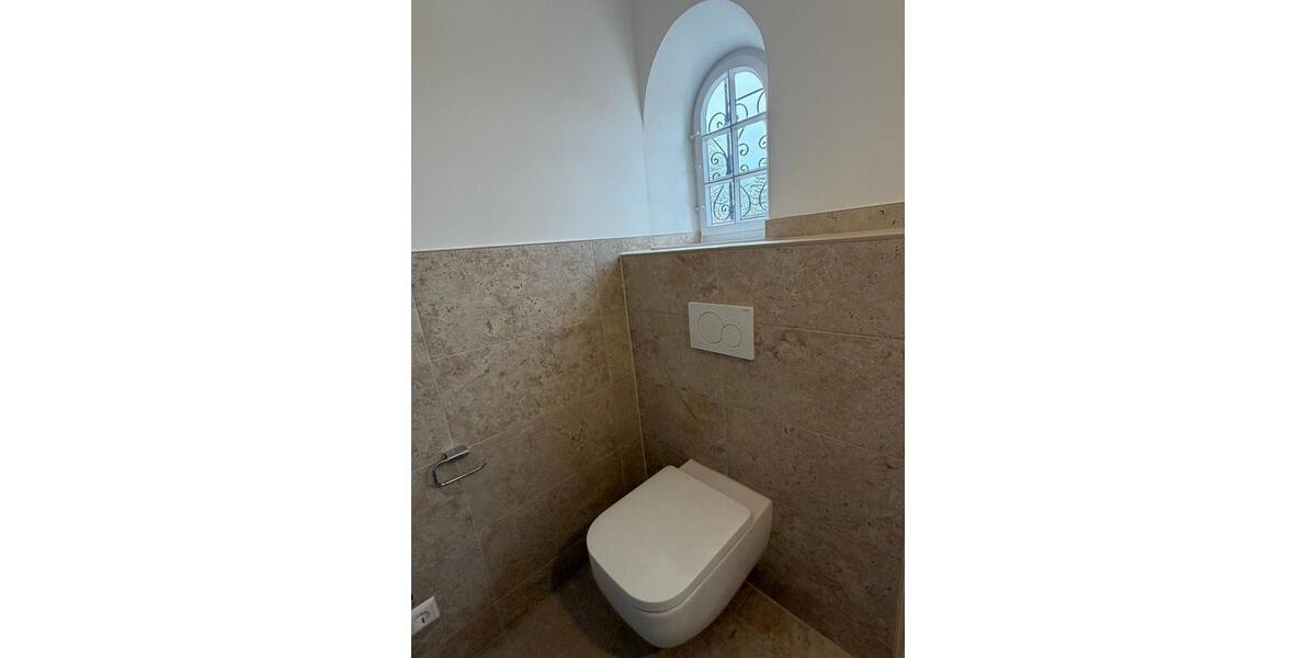 Doppelhaushälfte Schwäbisch Hall - 8 Zimmer, 181 m&sup2;, 2.300&euro; | Angebot:25537792