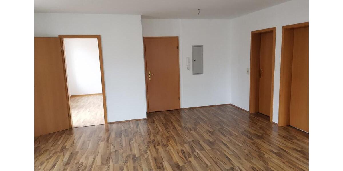 Etagenwohnung Bischofswerda - 2 Zimmer, 70 m&sup2;, 410&euro; | Angebot:25586934