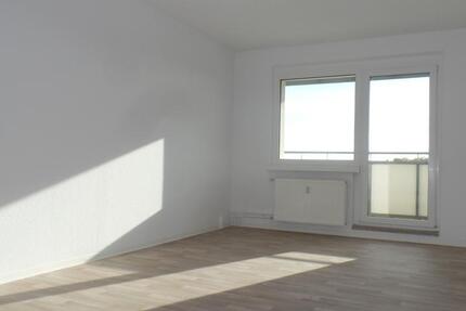 Platz für die ganze Familie! 6-Zimmer-Wohnung mit Balkon! zimmer