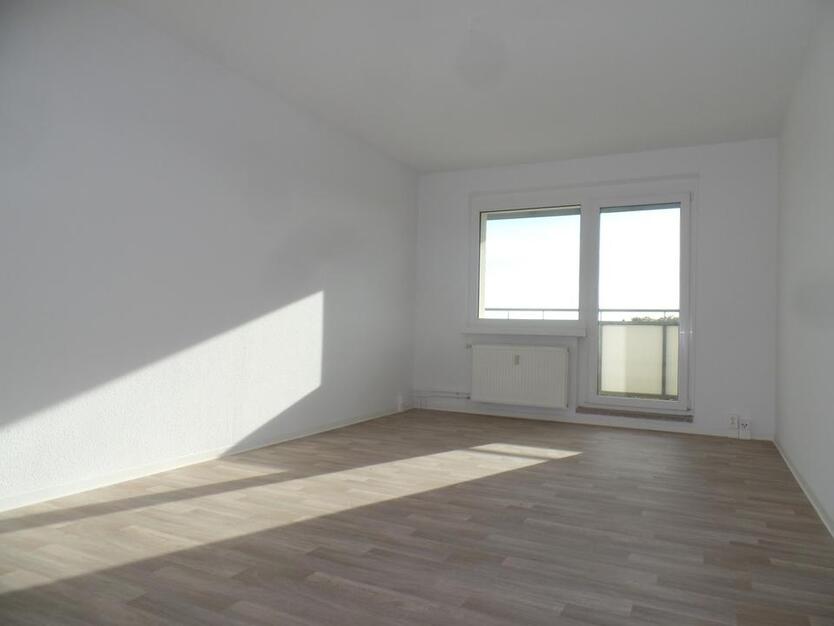 Platz für die ganze Familie! 6-Zimmer-Wohnung mit Balkon! zimmer