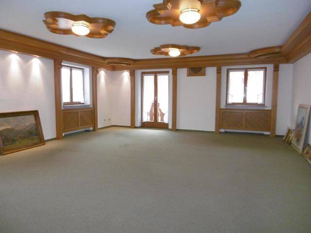 Gewerbeobjekt Kochel a. See Ried - 5 Zimmer, 285 m&sup2;, 2.000&euro; | Angebot:25745171