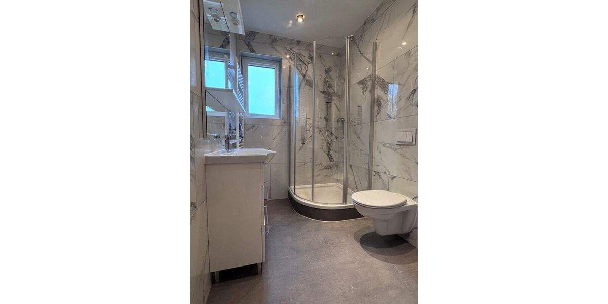 Etagenwohnung Schwerin Paulsstadt - 4 Zimmer, 104 m&sup2;, 1.400&euro; | Angebot:24487211