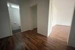 Großzügige 4-Zimmer-Wohnung mit Balkon im EG!