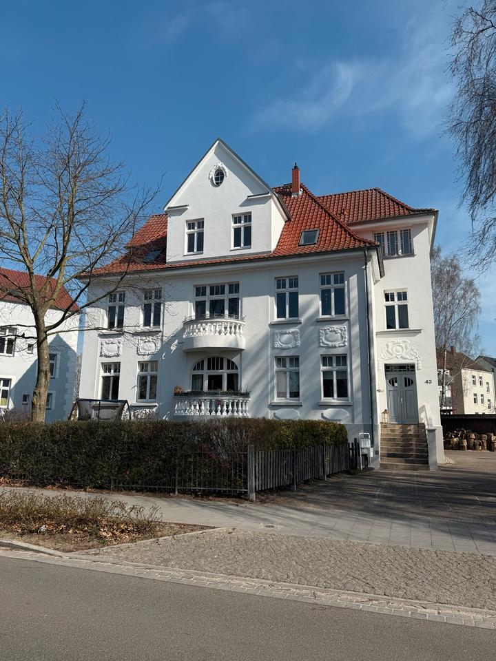 Exklusive Dachgeschoßwohnung im Jahnviertel