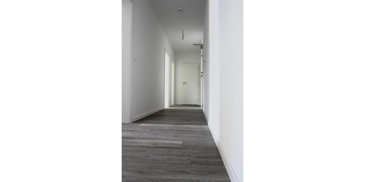 Etagenwohnung Haldensleben - 3 Zimmer, 82 m&sup2;, 905&euro; | Angebot:25870221