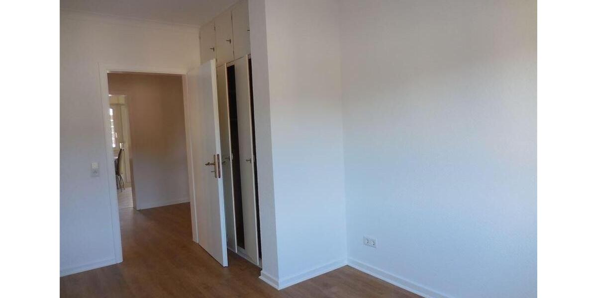 Etagenwohnung Leverkusen Bergisch Neukirchen - 3 Zimmer, 113 m&sup2;, 1.250&euro; | Angebot:24805217