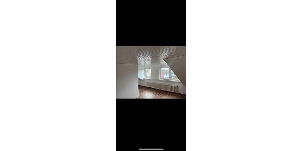 Dachgeschoßwohnung Duisburg Rheinhausen - 2 Zimmer, 60 m&sup2;, 585&euro; | Angebot:26578596