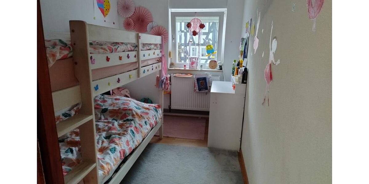 Etagenwohnung Hallenberg - 4 Zimmer, 72 m&sup2;, 600&euro; | Angebot:24480086