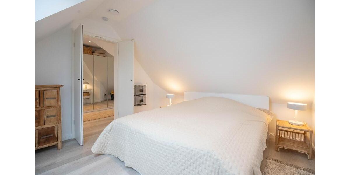 Wohnen auf Zeit Uetersen - 2 Zimmer, 75 m&sup2;, 2.100&euro; | Angebot:26336243
