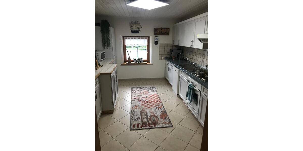 Etagenwohnung Vilshofen an der Donau - 5 Zimmer, 110 m&sup2;, 700&euro; | Angebot:25293618