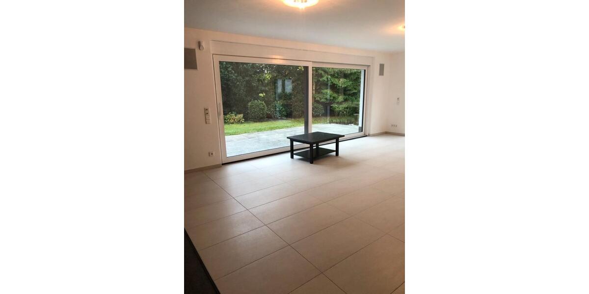 Einfamilienhaus Dreieich - 9 Zimmer, 300 m&sup2;, 4.200&euro; | Angebot:26336525