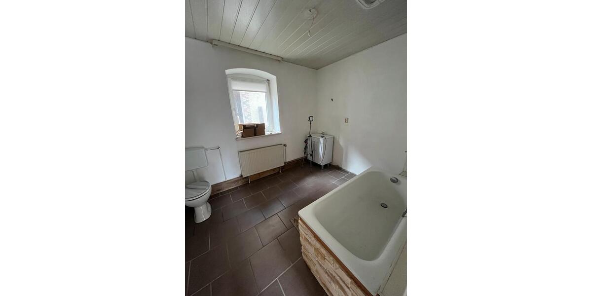 Einfamilienhaus Mansfeld - 5 Zimmer, 100 m&sup2;, 650&euro; | Angebot:26165148