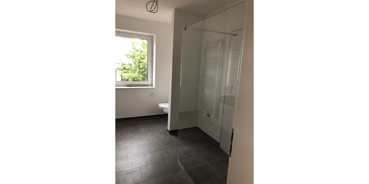 Erdgeschoßwohnung Bad Driburg - 3 Zimmer, 89 m&sup2;, 850&euro; | Angebot:25981123