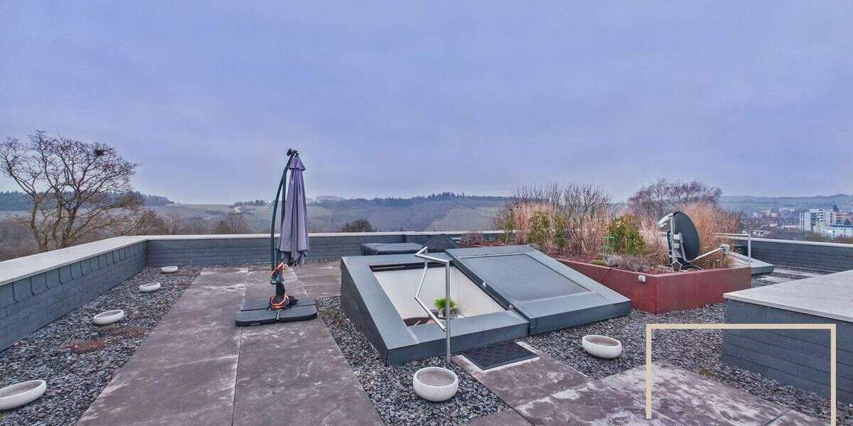 Etagenwohnung Trier Kürenz - 2 Zimmer, 121 m&sup2;, 1.450&euro; | Angebot:24734039