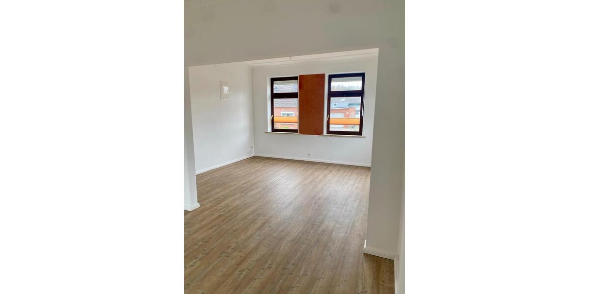 Etagenwohnung Tellingstedt - 4 Zimmer, 120 m&sup2;, 1.100&euro; | Angebot:26238996