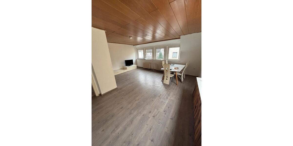 Dachgeschoßwohnung Bad Karlshafen - 3 Zimmer, 87 m&sup2;, 460&euro; | Angebot:25022403