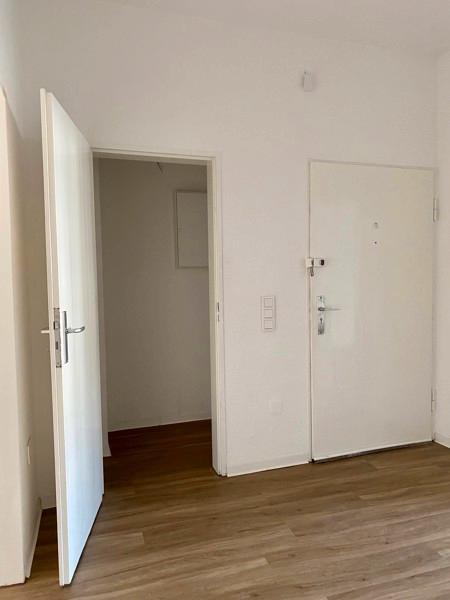 2-Zimmer-Wohnung mit Balkon in Stadtlage zimmer