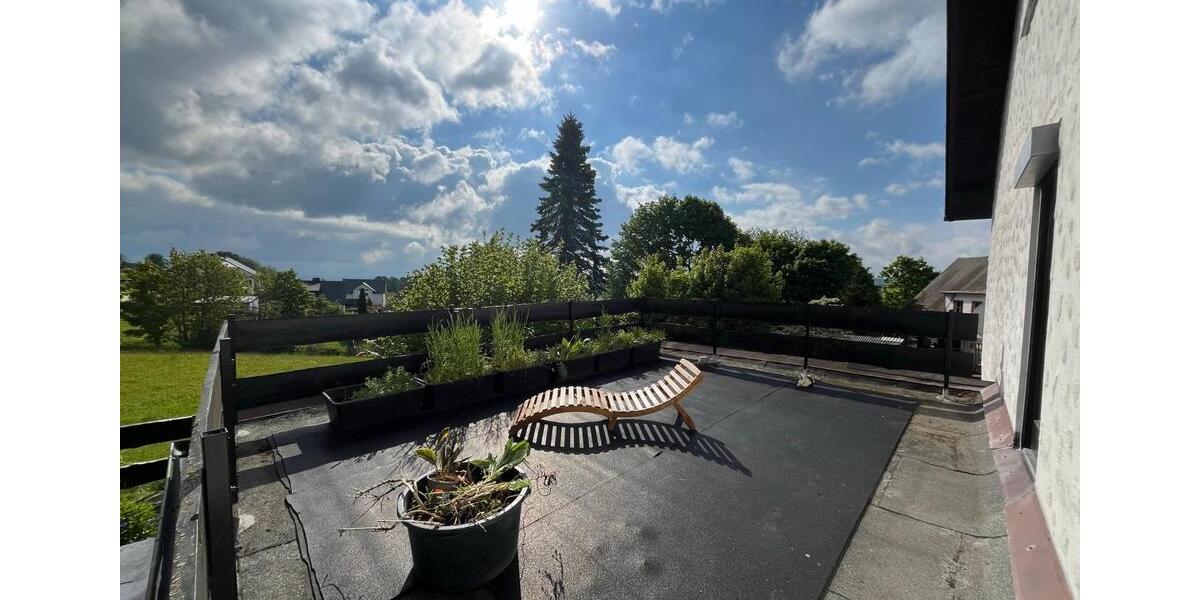 Freistehendes Einfamilienhaus in NailaLippertsgrün zu vermieten 7 zimmer