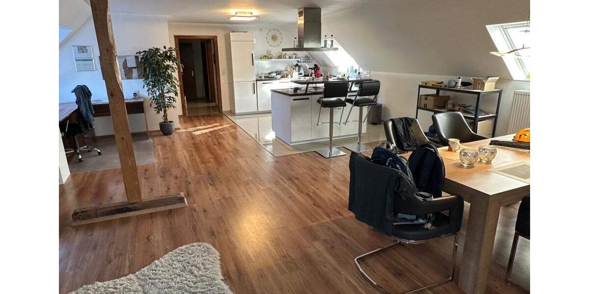 NAHE GROLLANDER-SEE! Erstkl. 145 m² DG-Wohnung in 2-Fam.-Haus mit Terrasse + in kleiner Sackgasse 3 zimmer