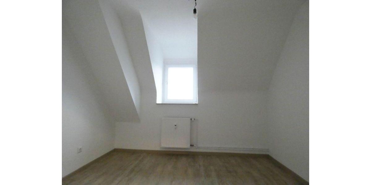 Dachgeschoßwohnung Essen Stadtbezirk III - 3 Zimmer, 78 m&sup2;, 671&euro; | Angebot:25131713